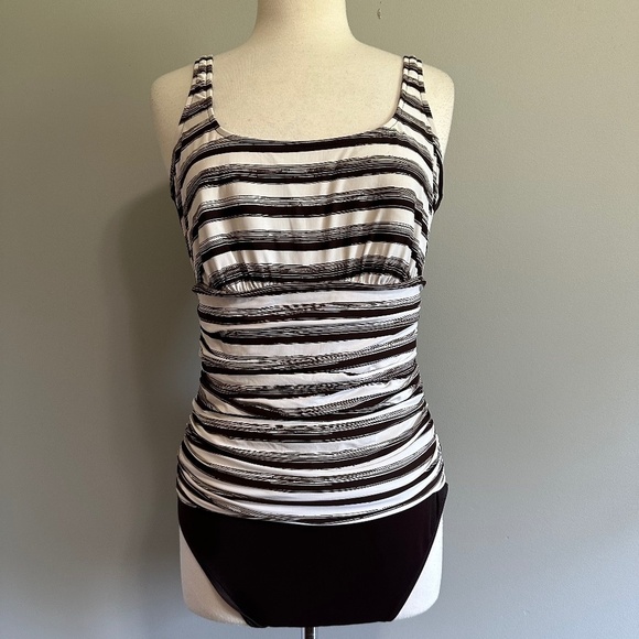 Miraclesuit Brown White Striped One Piece Swimsuit Women's Size 12 - 14? - Picture 1 of 9